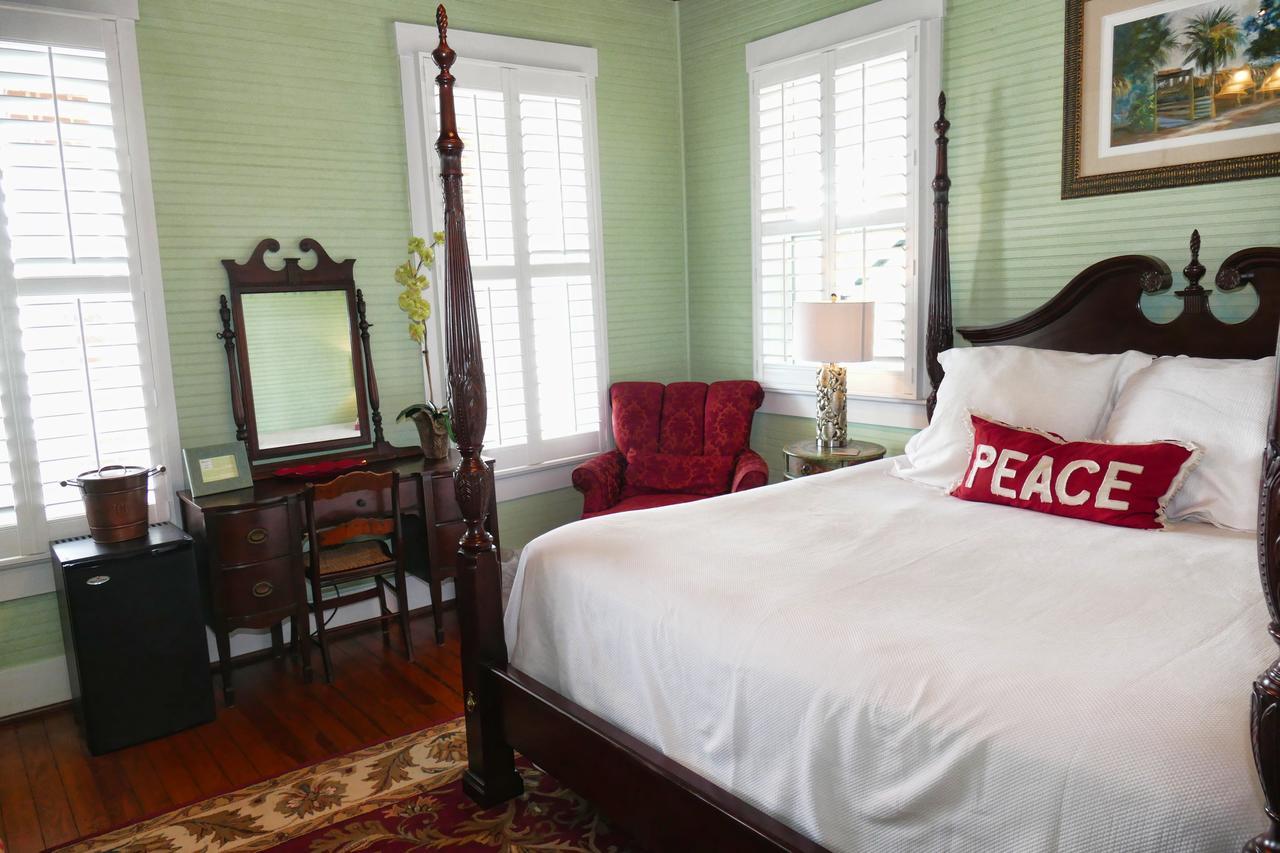 Beachview Inn And Spa Tybee Island Exteriör bild